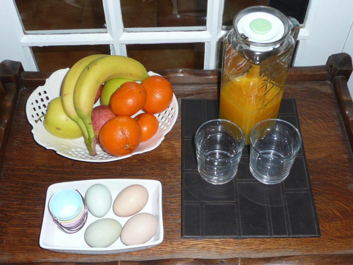 Maison Blanc Bed & Breakfast Gibourne Екстериор снимка